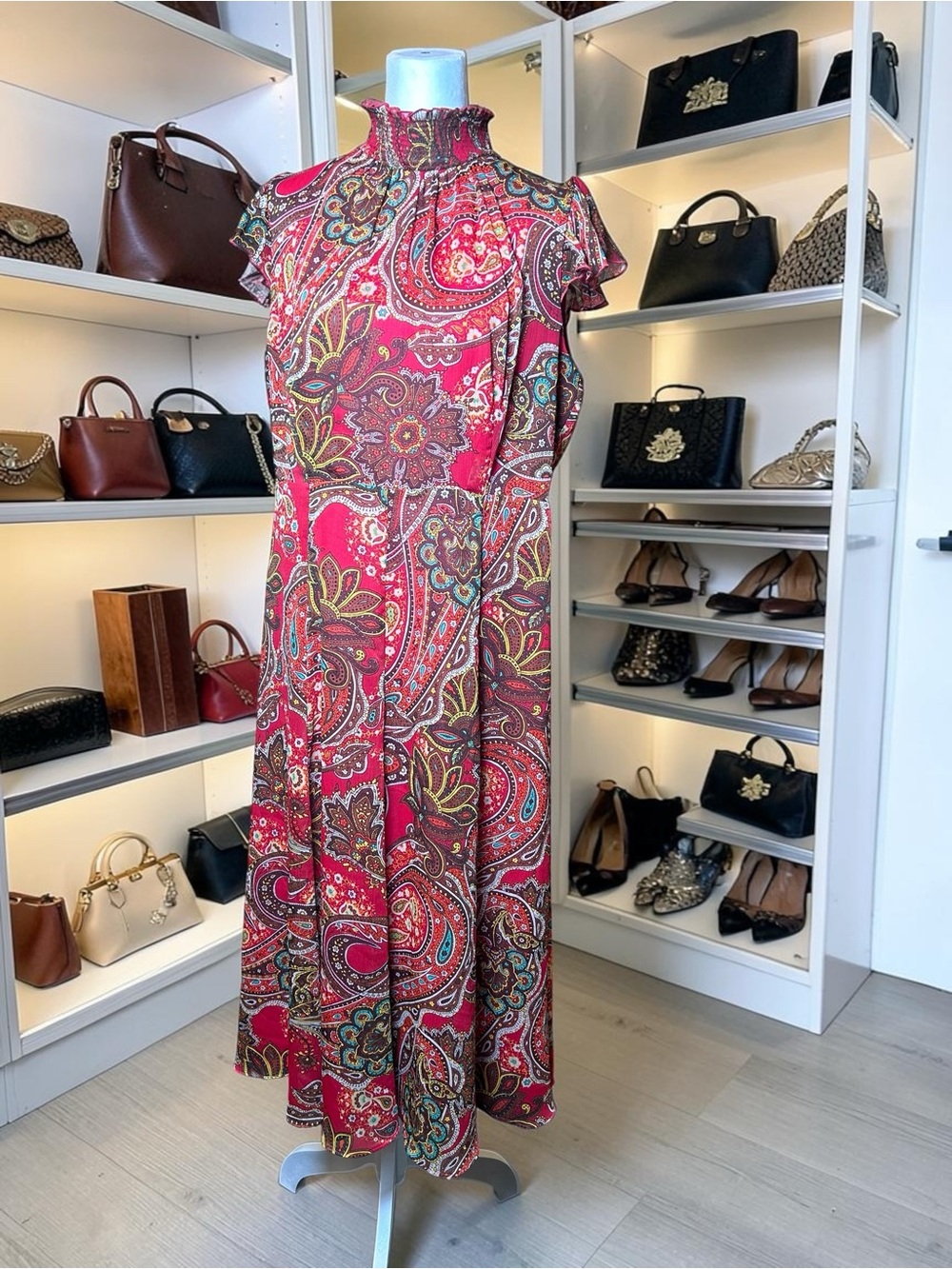 Tommy Hilfiger Paisley Maxi Dress
Size 12 - Picture 2 of 13